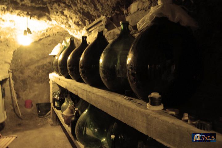 poi nella cantina.jpg
